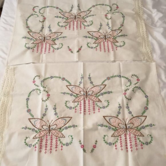 2 Vintage Hand Embroidered Pillow Cases Butterfly Floral w/Crochet Trim - Picture 2 of 10